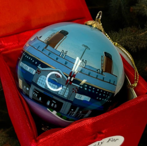 TITANIC MUSEUM IN PIGEON FORGE GLASS ORNAMENT