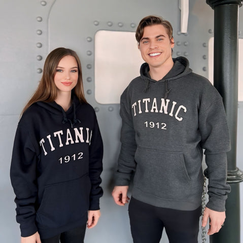 EMBOSSED COLLEGIATE TITANIC HOODIE XXL